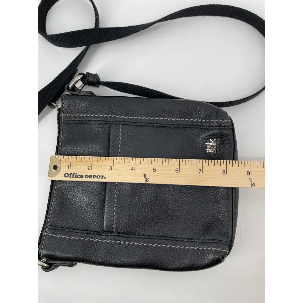 The Sak Crossbody Bag Purse Womens Small Black Leather Contrast Stitch‎ Travel